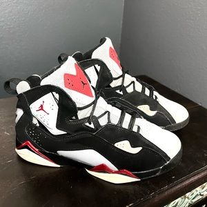 Nike Air Jordan True Flight GS Black Varsity Red Wolf Grey 343795-060 Size 6.5Y